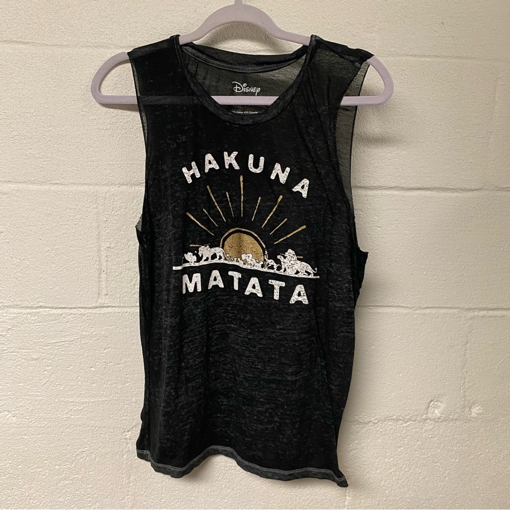 Disney Women’s Hakuna Matata Muscle Tee Size Large
